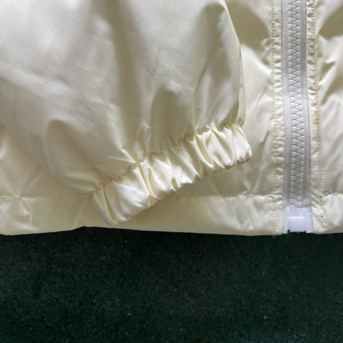 Trapstar Puffer Jacket Detachable Hooded Irongate