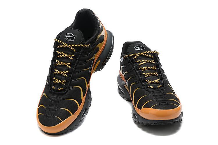 Nike Air Max Plus University Gold Black