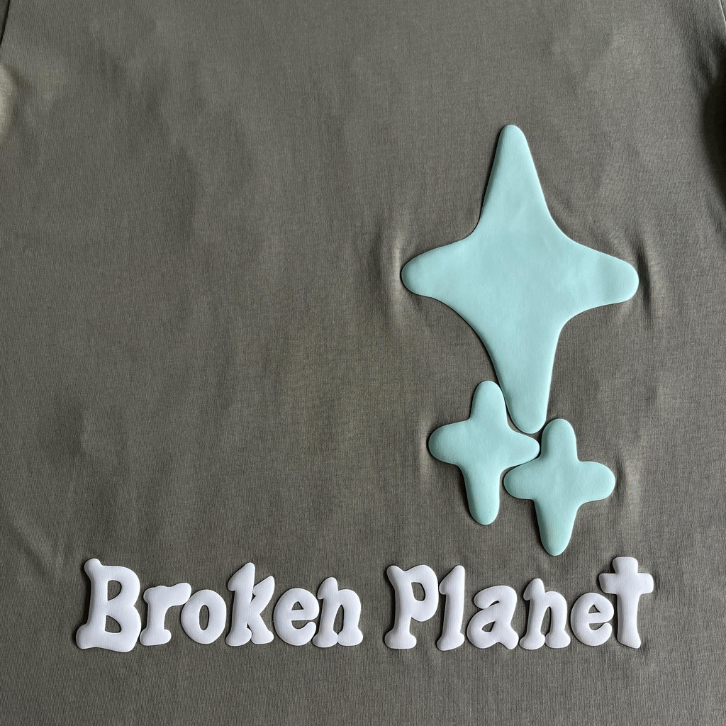 Broken P Three Skull Space TShirt