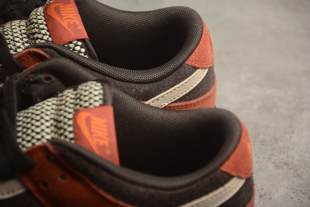Nike Dunk Low Red Panda