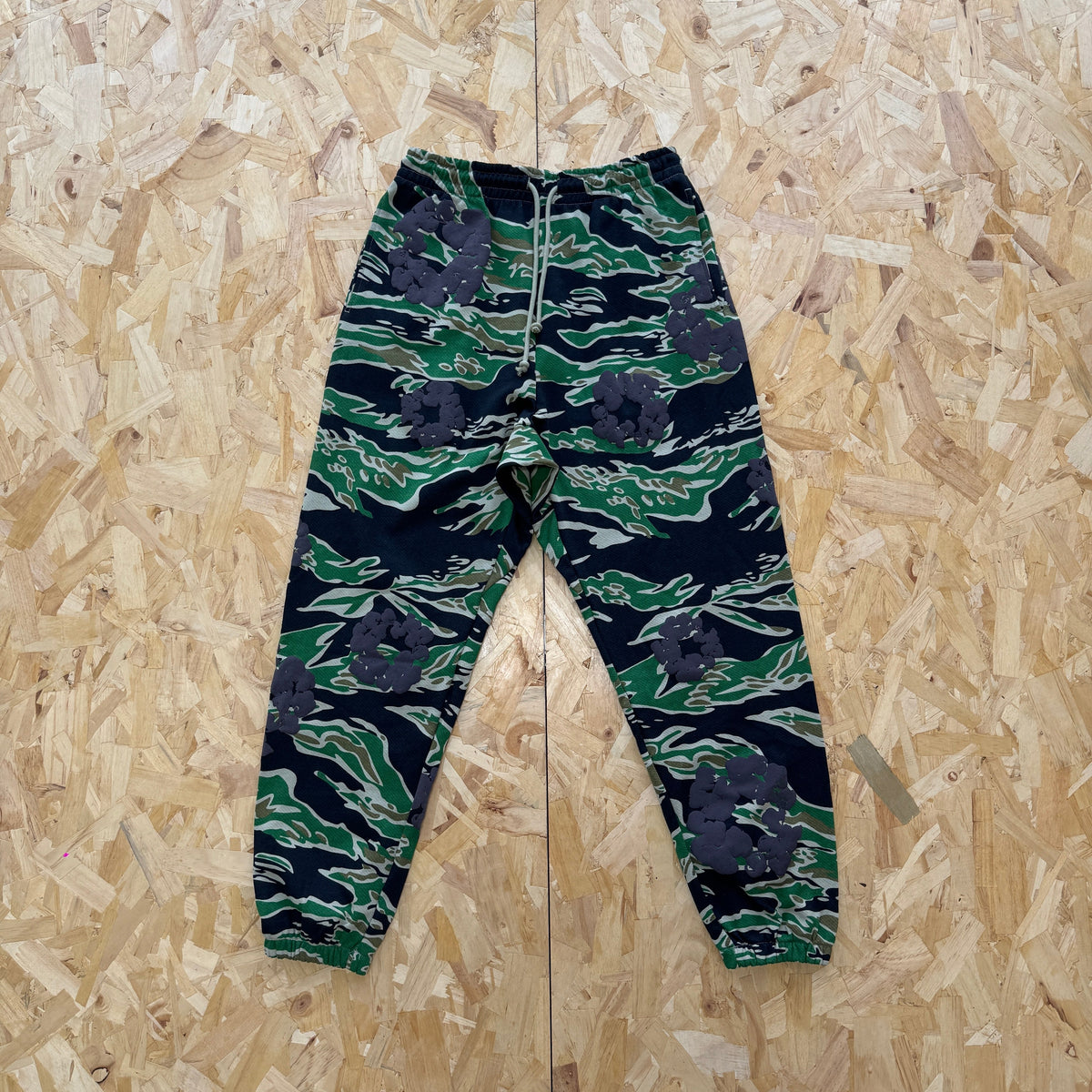 Denim Tears Camo Trousers 4+