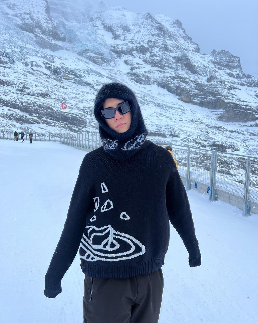 Broken P Knitted Sweater