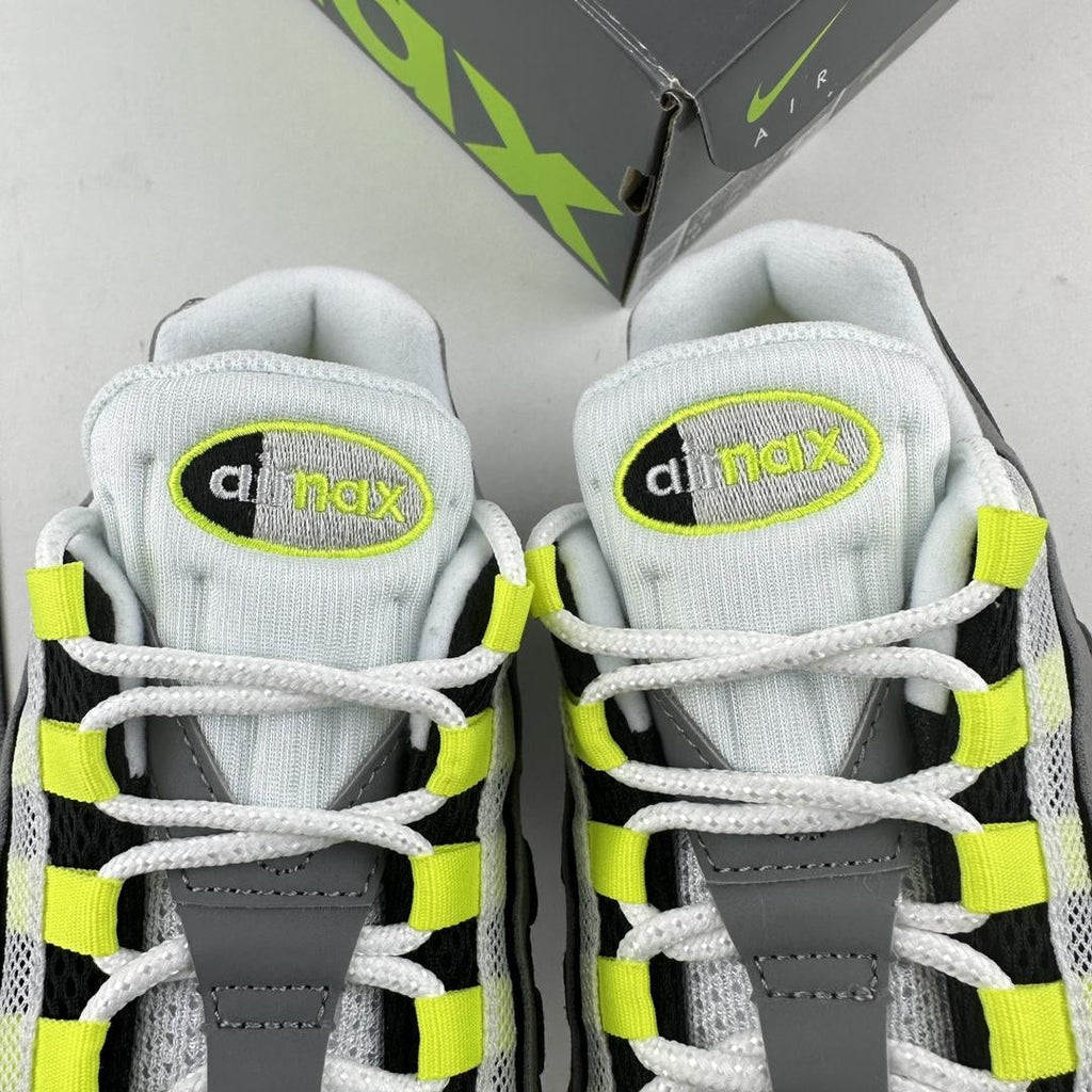 Nike Air Max 95 OG Neon